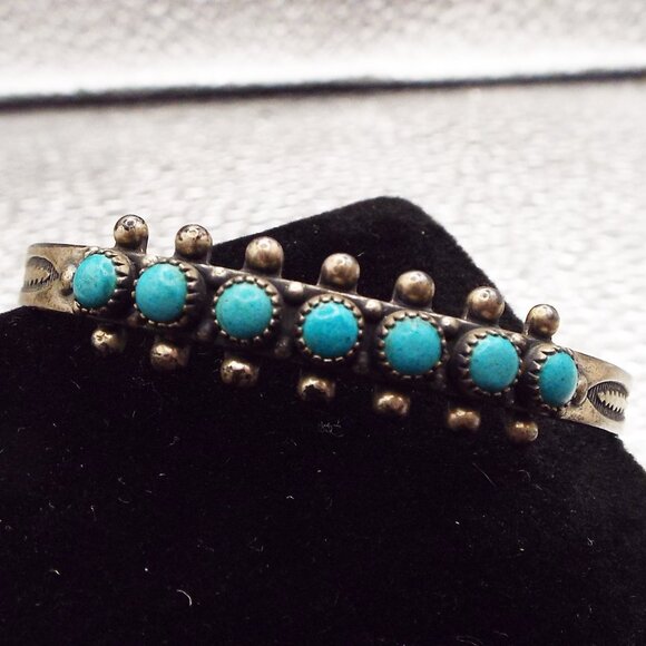 ANTIQUE NATIVE AMERICAN NAVAJO CHILDREN'S KINGMAN TURQUOISE STERLING BRACELET 4